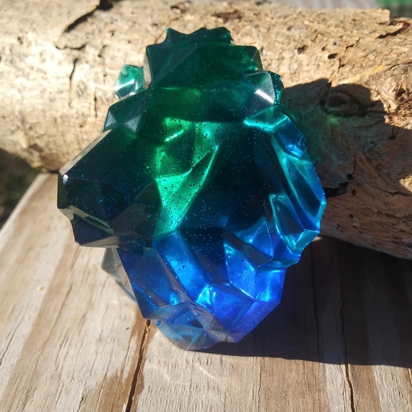 Hand Crafted Other - Lion Magnet Epoxy Resin Art Handcrafted